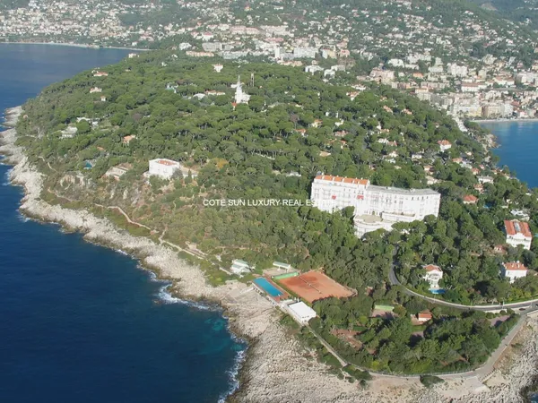 ANNEXE DU GRAND HOTEL DU CAP MARTIN A REFAIRE EXCLUSIVITE 