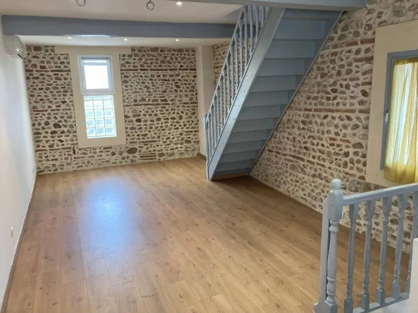 Loue maison meublée 