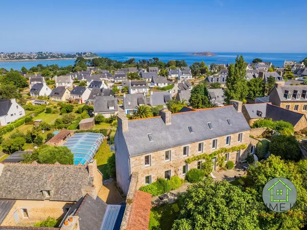 magnifique propriété traditionnelle bord de mer 