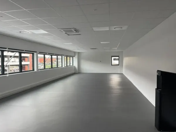 Entrepôt de 1591m² 