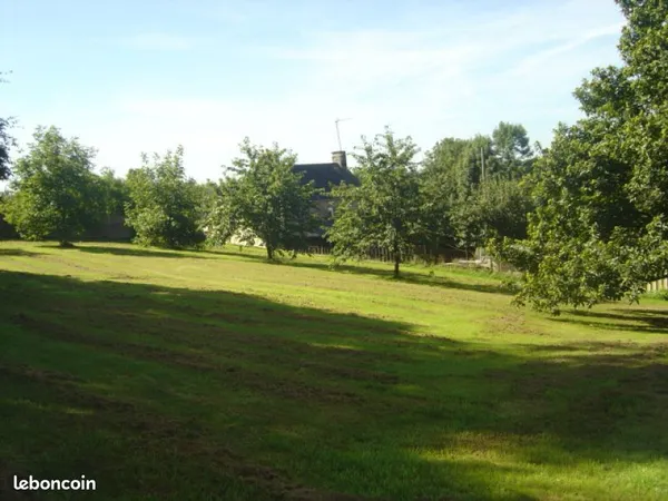 Terrain 1400 m² VIRE NORMANDIE 