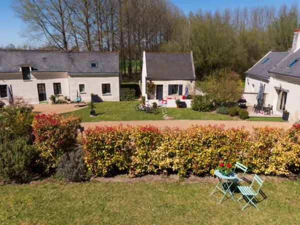 Vends maison 274m², 12 pièces, 7 chambres 