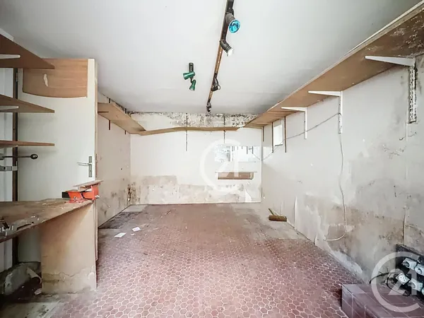 Local 20 m² 