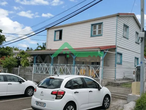 Studio 1 pièce 28 m² 
