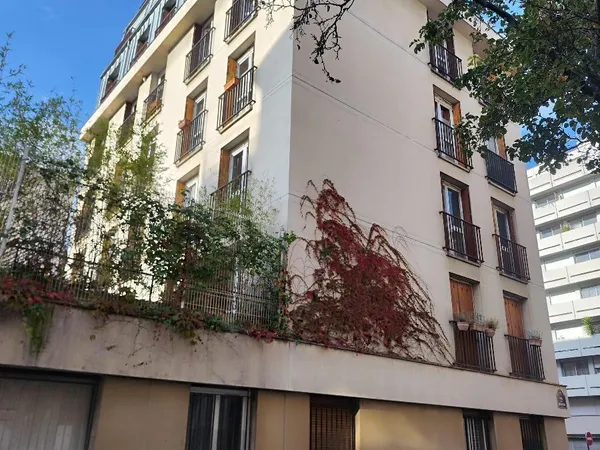 Studio 1 pièce 15 m² 
