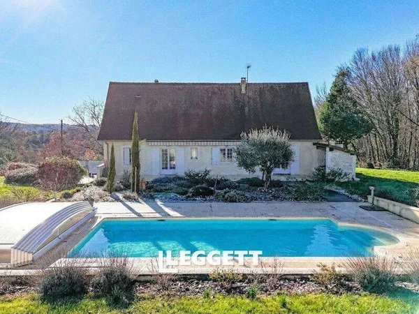 Maison 15 pièces 160 m² 