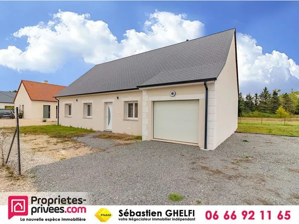 maison de plain pied avec 3 chambres cellier et garage 