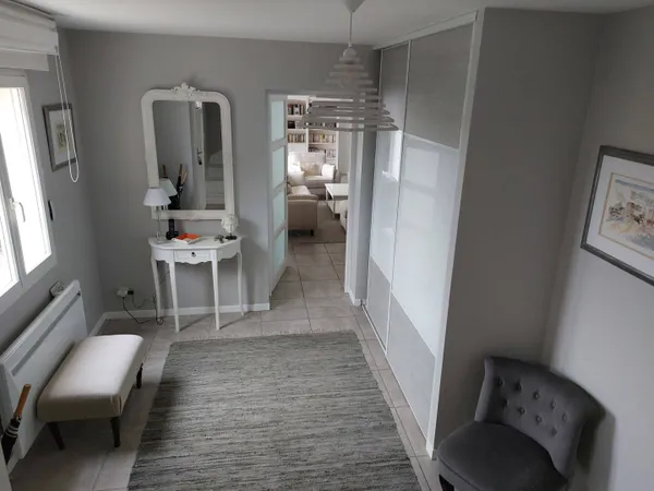 Maison de plain-pied 7 pièces 236 m² 