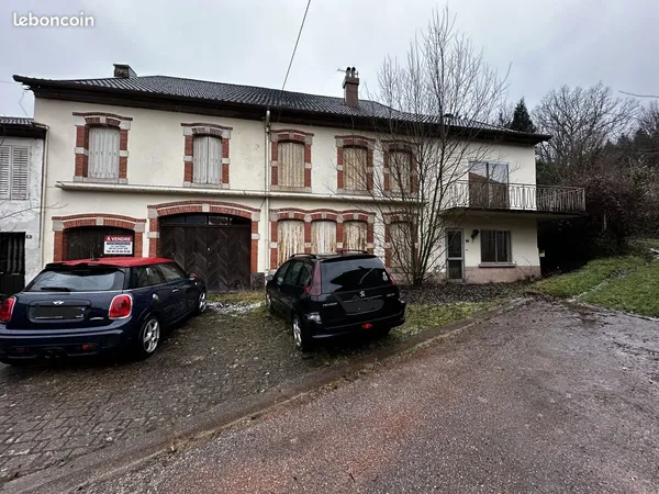 Maison et dependance dans le centre de moussey prix en forte baisse 