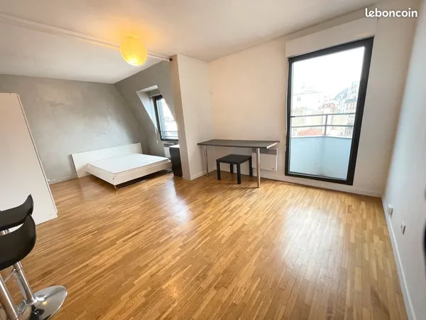 Studio 30 m² - Paris 20e - Métro Alexandre Dumas - Immeuble 2000 - 5e étage ascenseur 