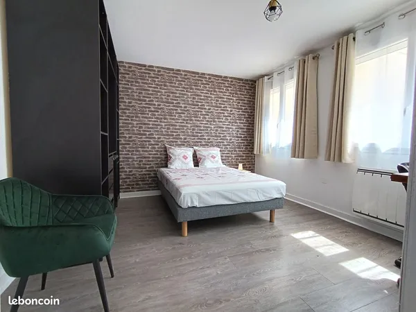 Chambre en colocation à Bezons proche de La défense - avec jardin et parking 