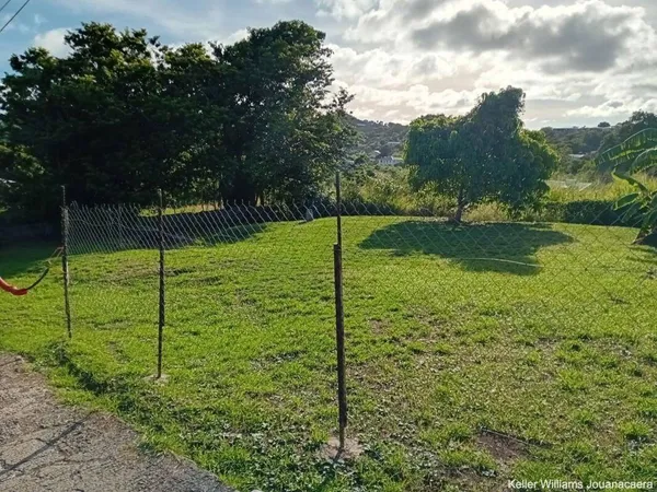 Terrain 645 m² 