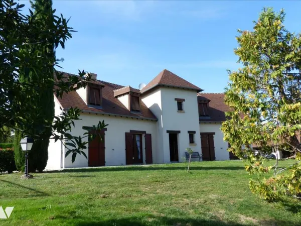 Maison 8 pièces 201 m² 