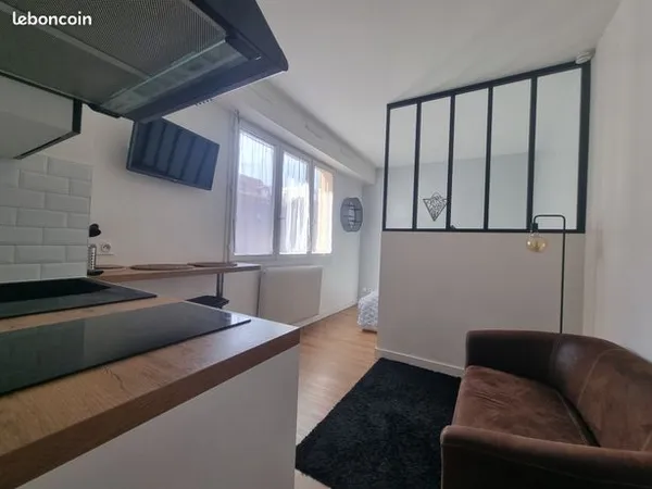 Studio 1 pièce 18 m² 