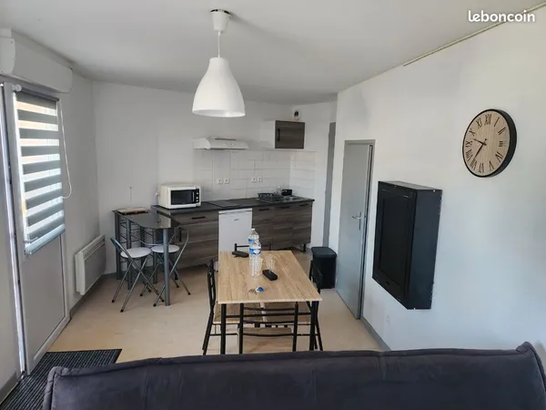 Studio meublé 