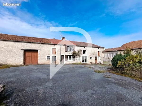 Propriété 5 pièces 174 m² 