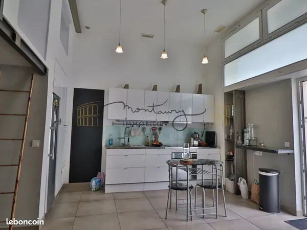Loft 3 pièces 75 m² 
