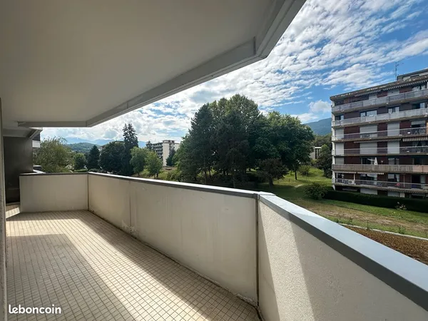 Appartement 4 pièces 76 m² 