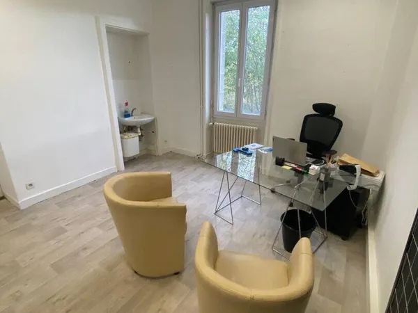 Local professionnel 29 m² 