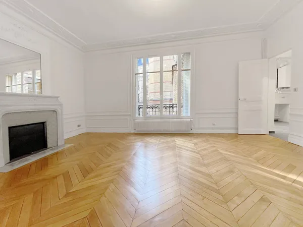 Appartement 6 pièces 189 m² 