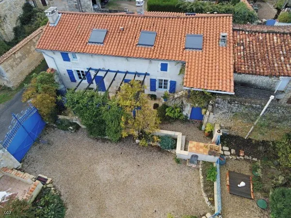 Un bien d'Exception au Charme Authentique, Secteur de Mansle 