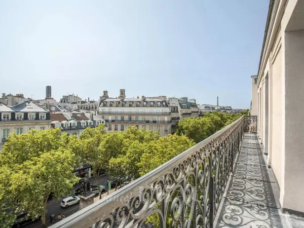 Paris VIe Odéon - boulevard Saint Germain - 3 Chambres -Parfait état 