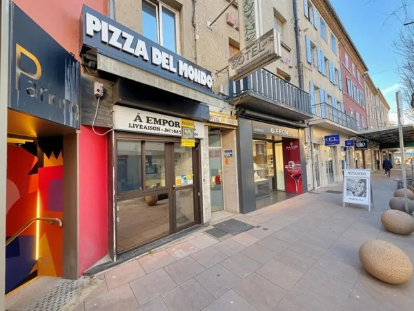Vente / Local commercial - 70 m²