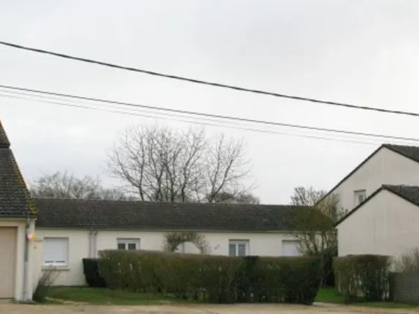 Maison T3 plein pied avec jardin et garage 