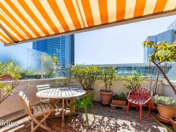 A vendre - La Défense Esplanade - Appartement 4 pièces de 116 m² + 17 m² de terrasse 