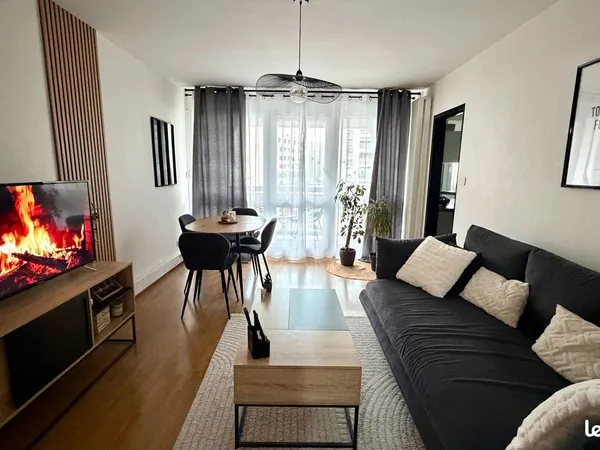 Appartement T3 69 m² lumineux + balcon - Parking, cave 
