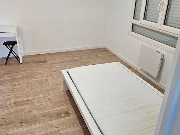 A louer chambre meublée 
