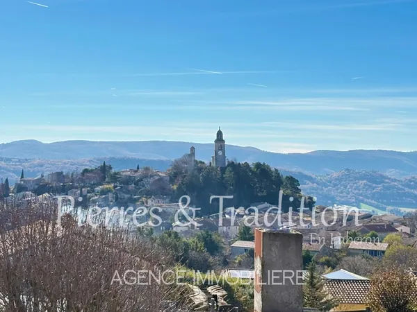 Maison individuelle avec vue dégagée 
