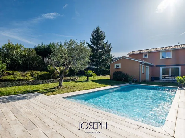 Maison 6 pièces 150 m² 