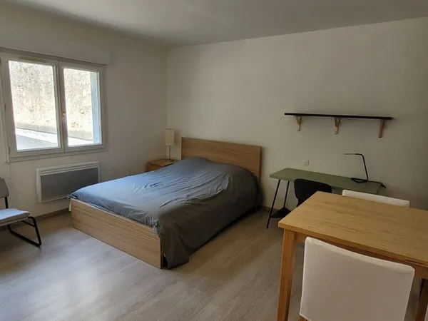 Studio meublé Rond-Point de Rennes 