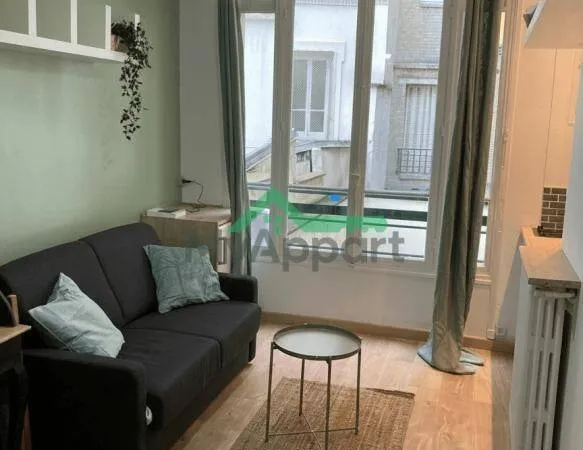 Studio 1 pièce 17 m² 