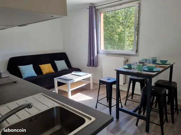 BRABOIS 42m2 Meublé + garage + local à vélo idéal ÉTUDIANT ou STAGIAIRE 