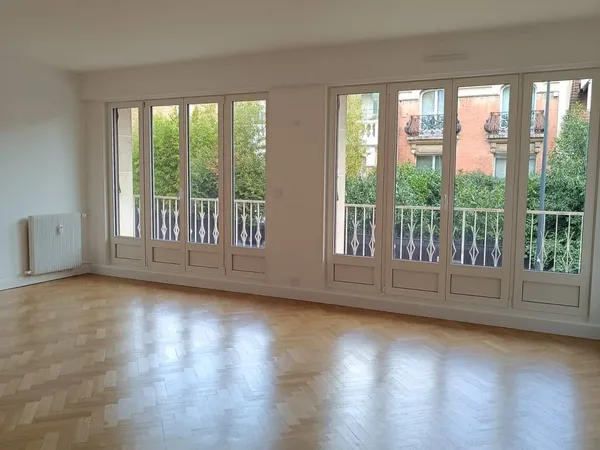 Appartement 2 pièces 64 m² 