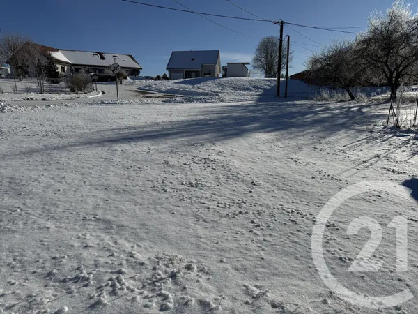 Terrain 650 m² 