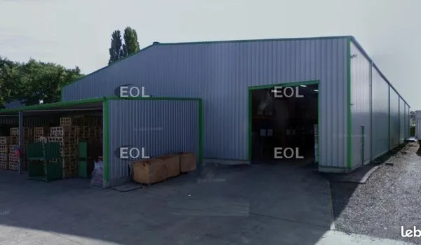 Local commercial 1800 m² 