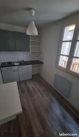 Studio 1 pièce 26 m² 