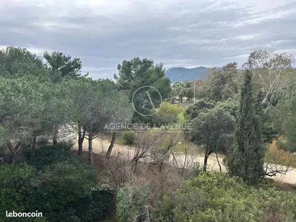 Studio 1 pièce 32 m² 