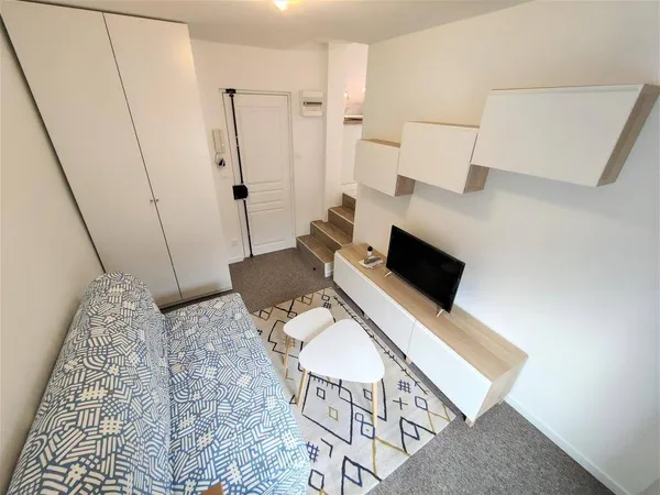 Studio 1 pièce 21 m² 