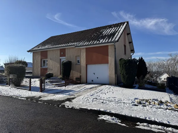 Maison T5 au calme avec terrasse et piscine Exincourt 