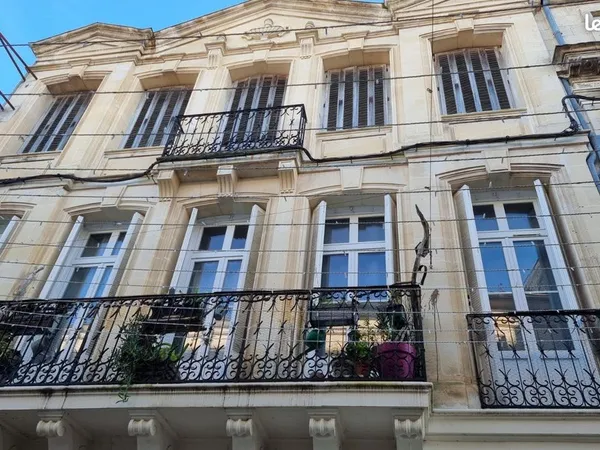 Immeuble de rapport 12 pièces 184 m² 