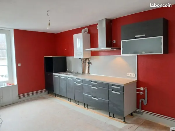 Autun centre, 60m2, deux pieces + cuisine 