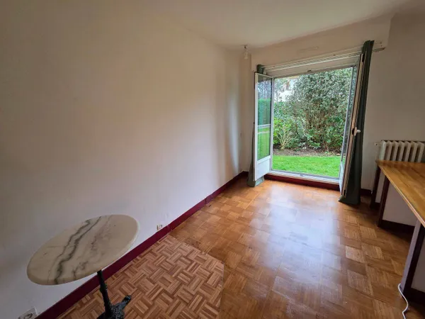 Appartement 1 pièce 14 m² 