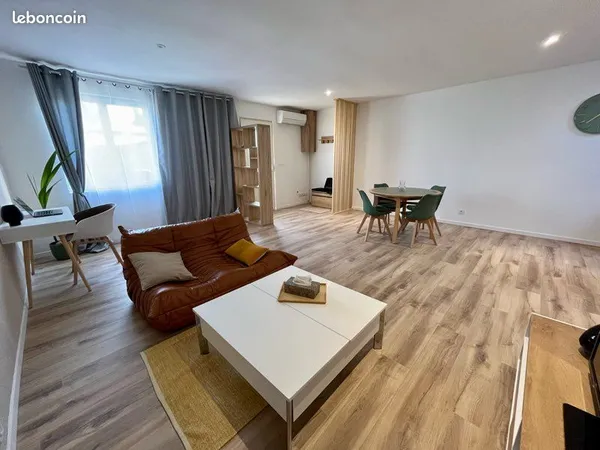 Échoppe rénovée de 50m2 et petite terrasse privée 