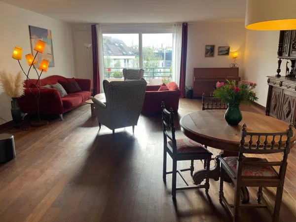 Appartement 6 pièces 159 m² 