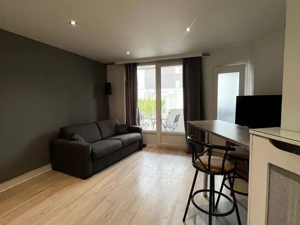 Studio 1 pièce 32 m² 