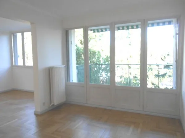 Appartement 4 pièces 77 m² 